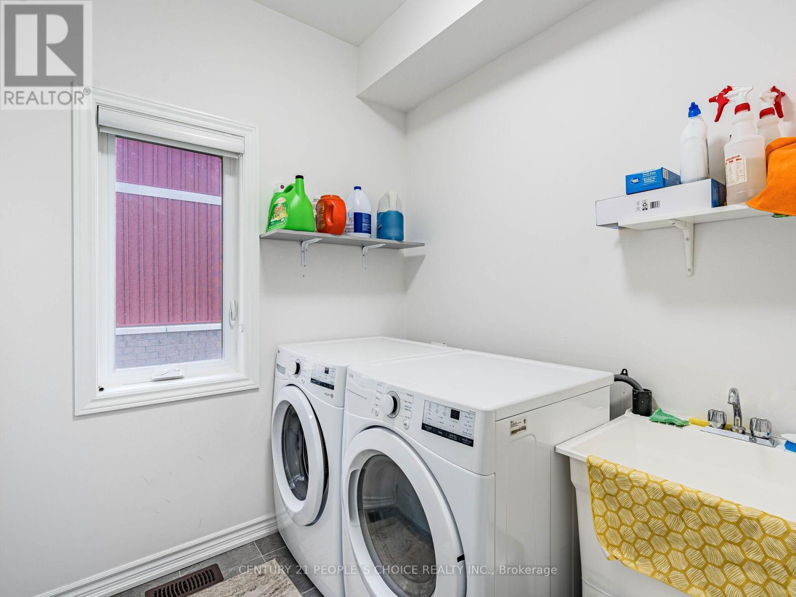 257 Duncan Street, Clearview, Ontario  L0M 1S0 - Photo 14 - S12466220