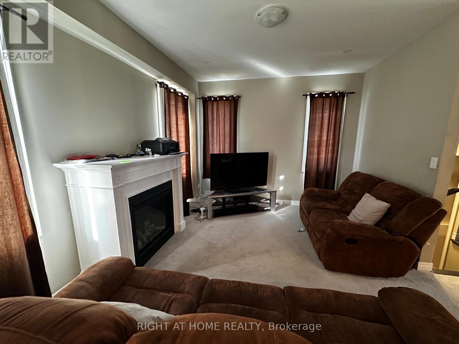 74 Pinot Crescent, Hamilton, Ontario  L8E 6G5 - Photo 7 - X12434668