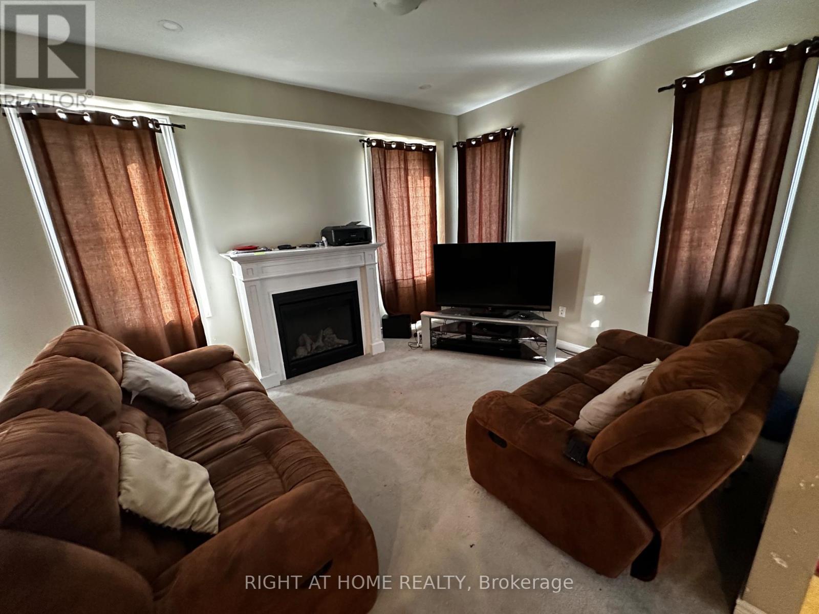 74 Pinot Crescent, Hamilton, Ontario  L8E 6G5 - Photo 8 - X12434668