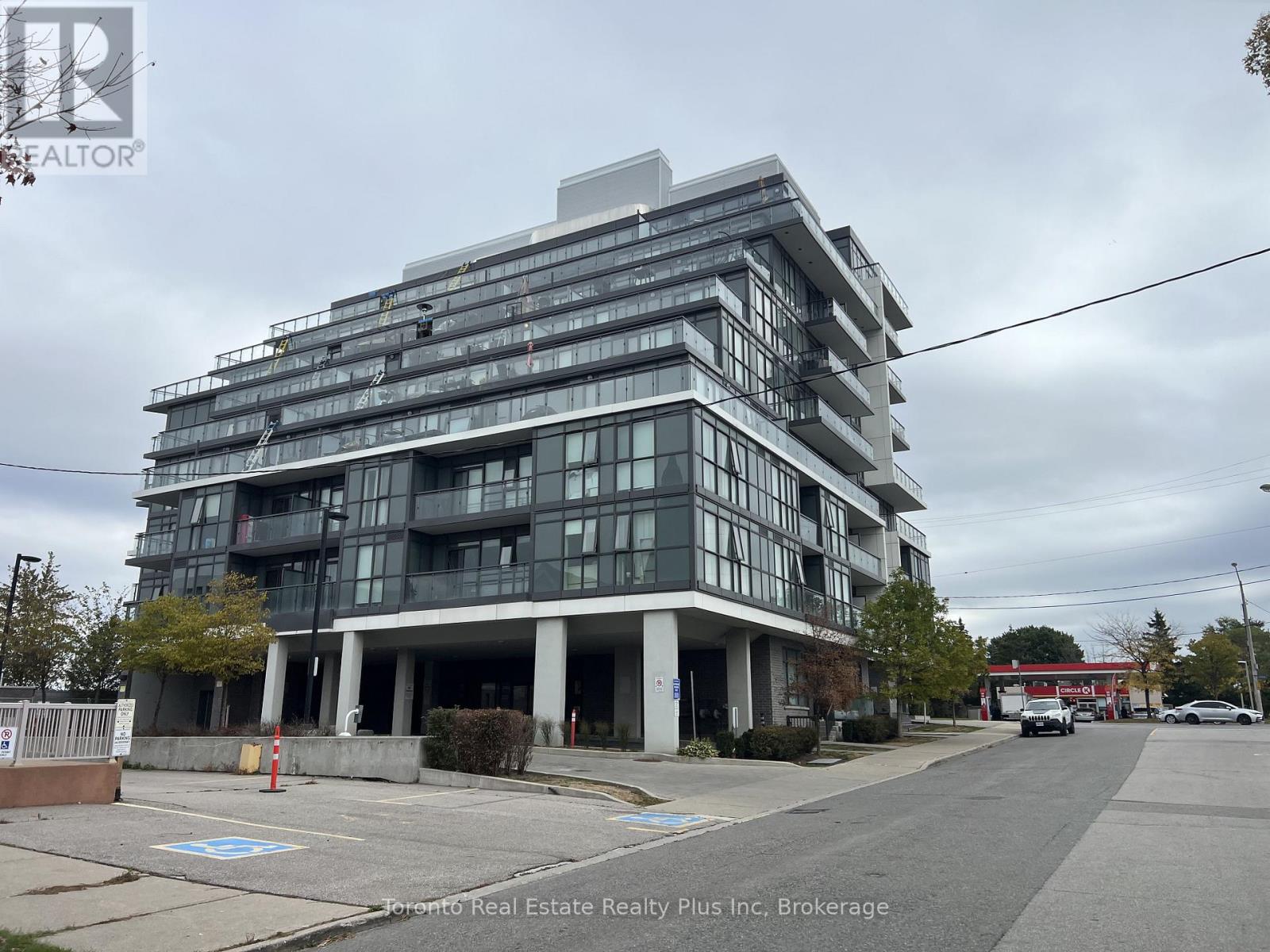 803 - 16 MCADAMS AVENUE, Toronto, Ontario