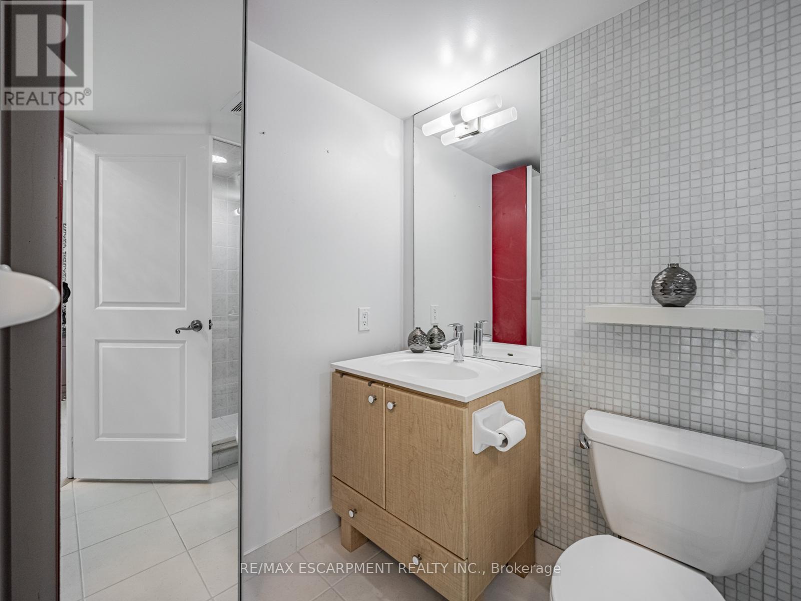 1110 - 235 Sherway Gardens Road, Toronto, Ontario  M9C 0A2 - Photo 17 - W12470609