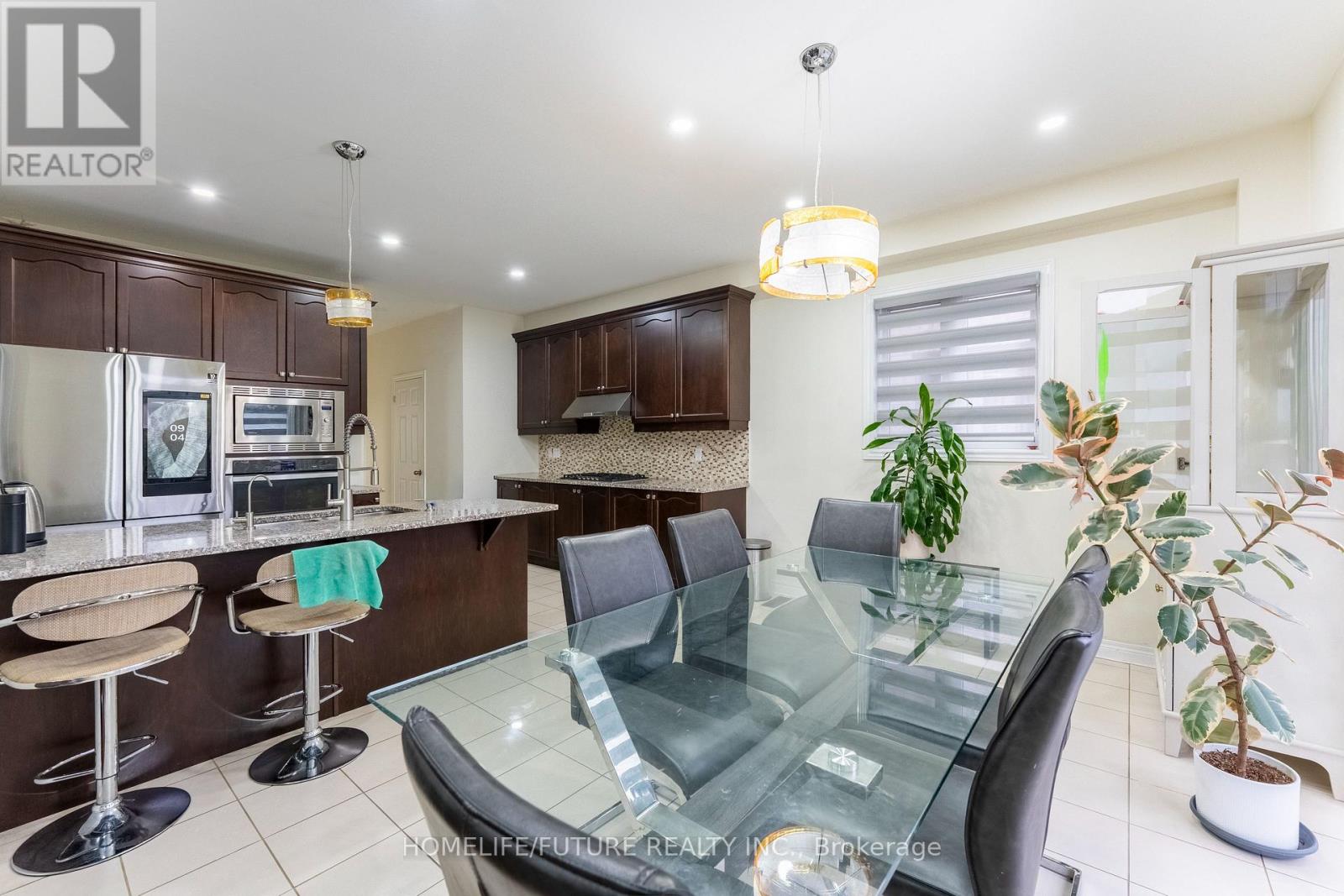 152 Braebrook Drive, Whitby, Ontario  L1R 0M9 - Photo 13 - E12467193