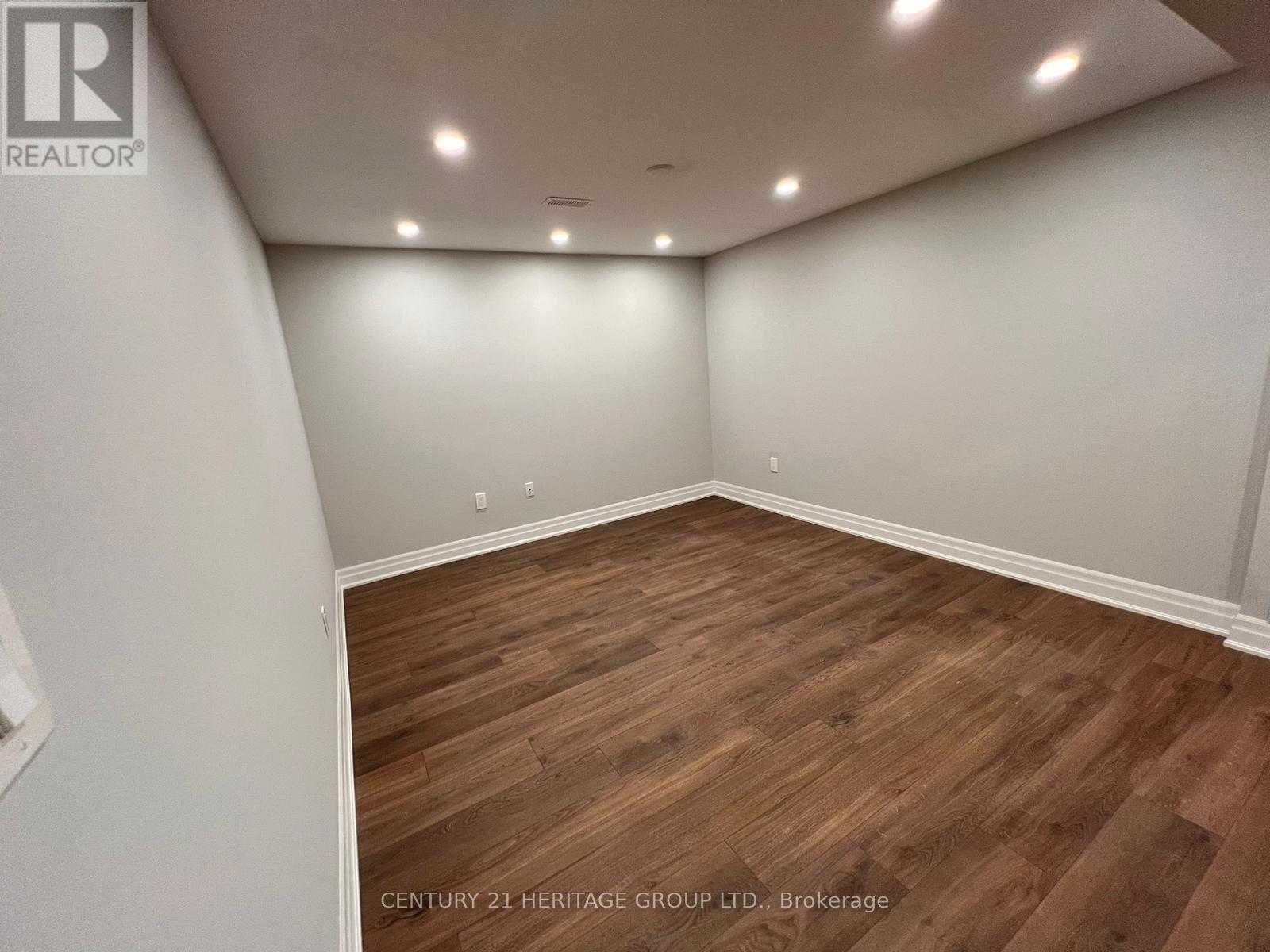 Bsmt - 86 Professor Day Drive, Bradford West Gwillimbury, Ontario  L3Z 4J3 - Photo 6 - N12446981