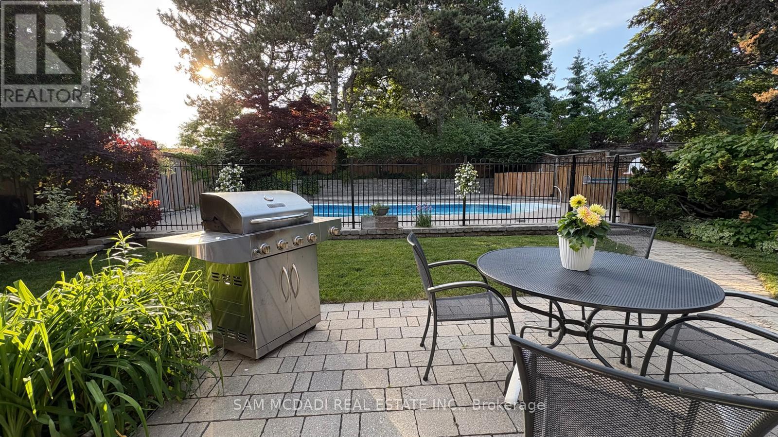 1713 Pengilley Place, Mississauga, Ontario  L5J 4R8 - Photo 50 - W12470518
