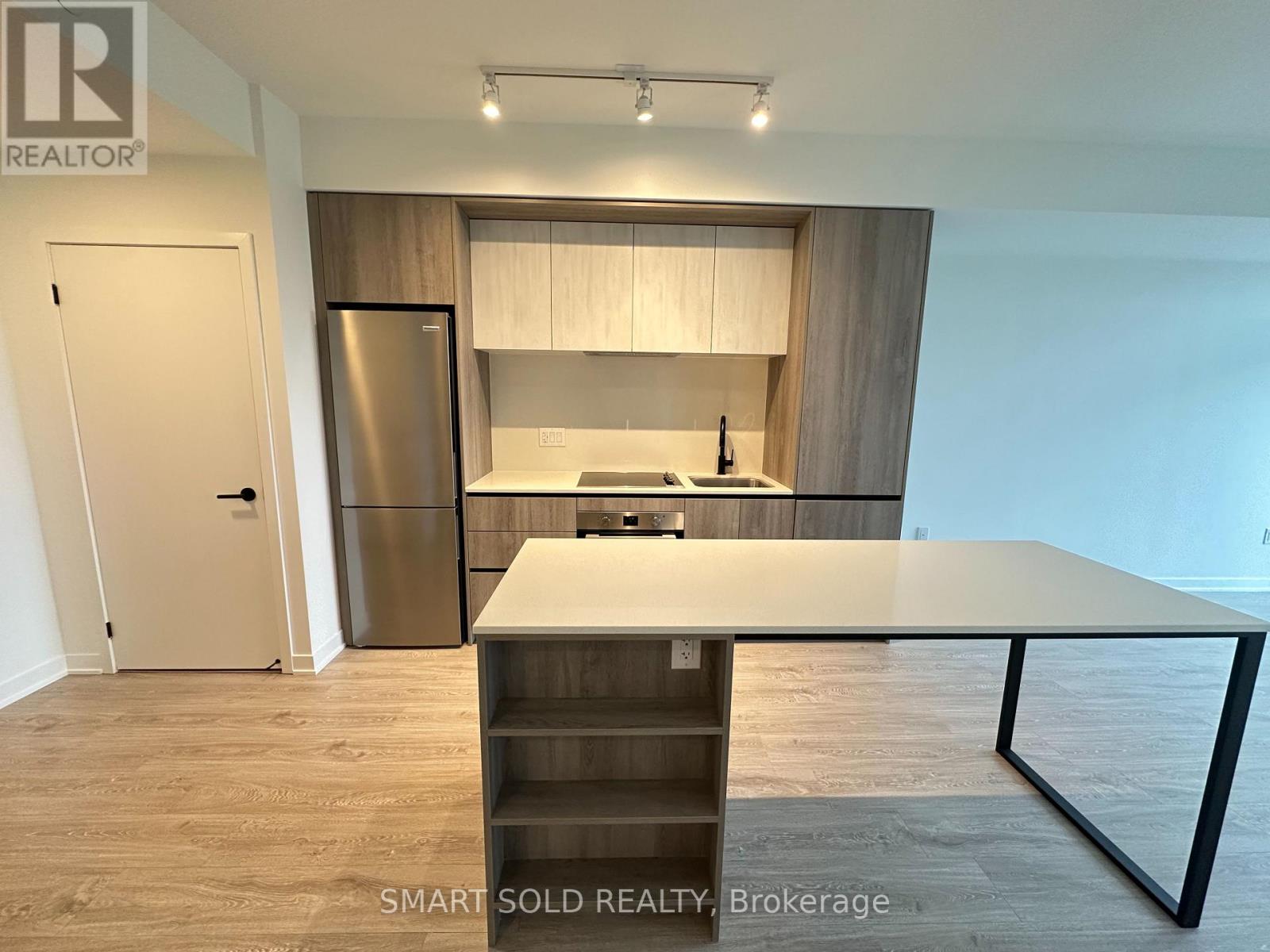 606 - 2495 Eglinton Avenue W, Mississauga, Ontario  L5M 2V8 - Photo 10 - W12470618