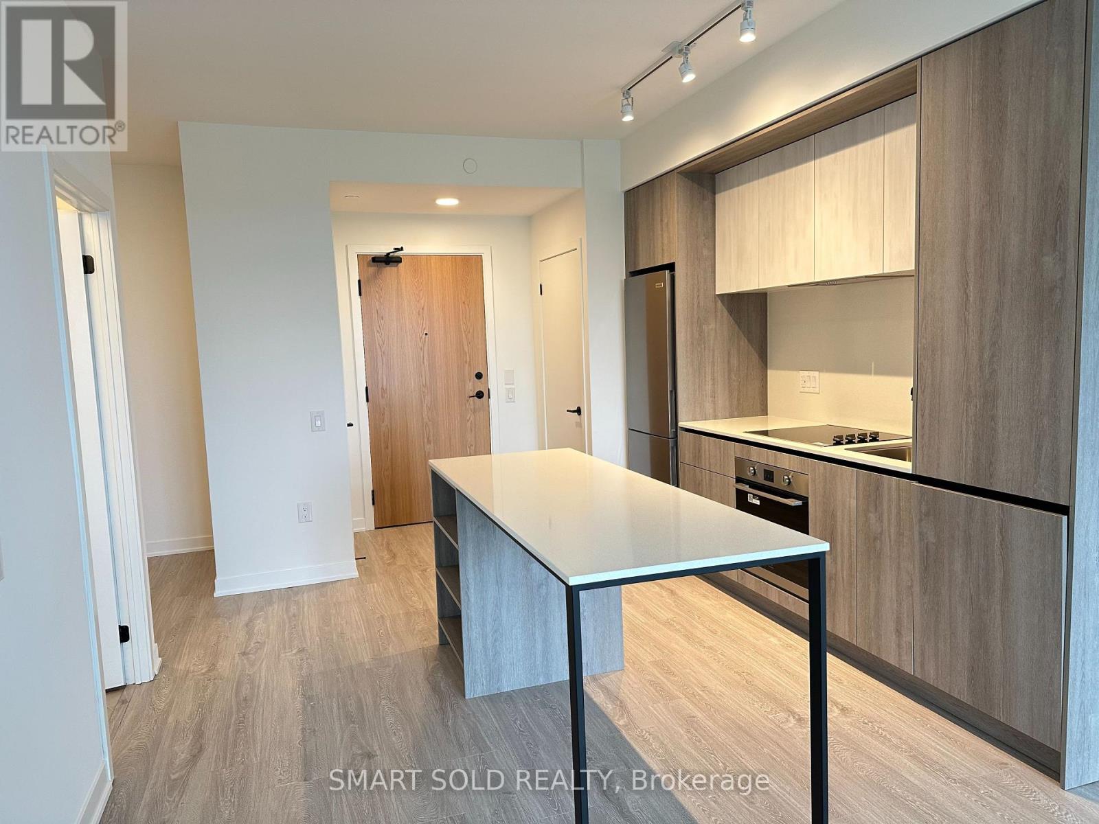 606 - 2495 Eglinton Avenue W, Mississauga, Ontario  L5M 2V8 - Photo 5 - W12470618