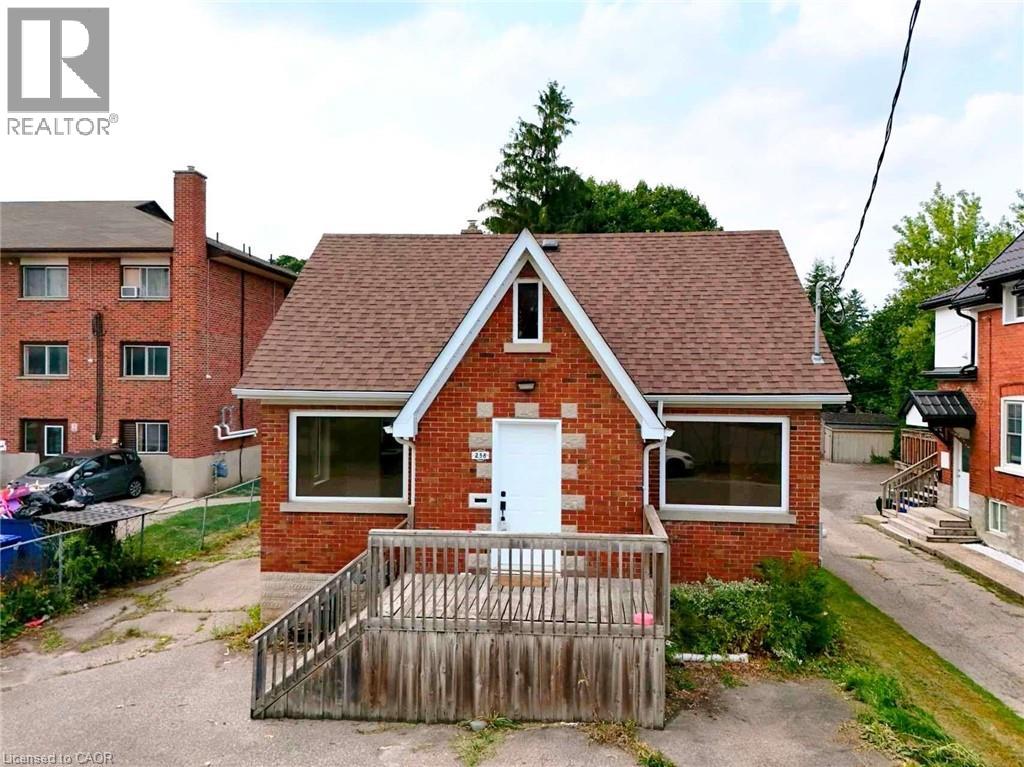 238 Lowther Street N, Cambridge, Ontario  N3H 1Y1 - Photo 1 - 40777361