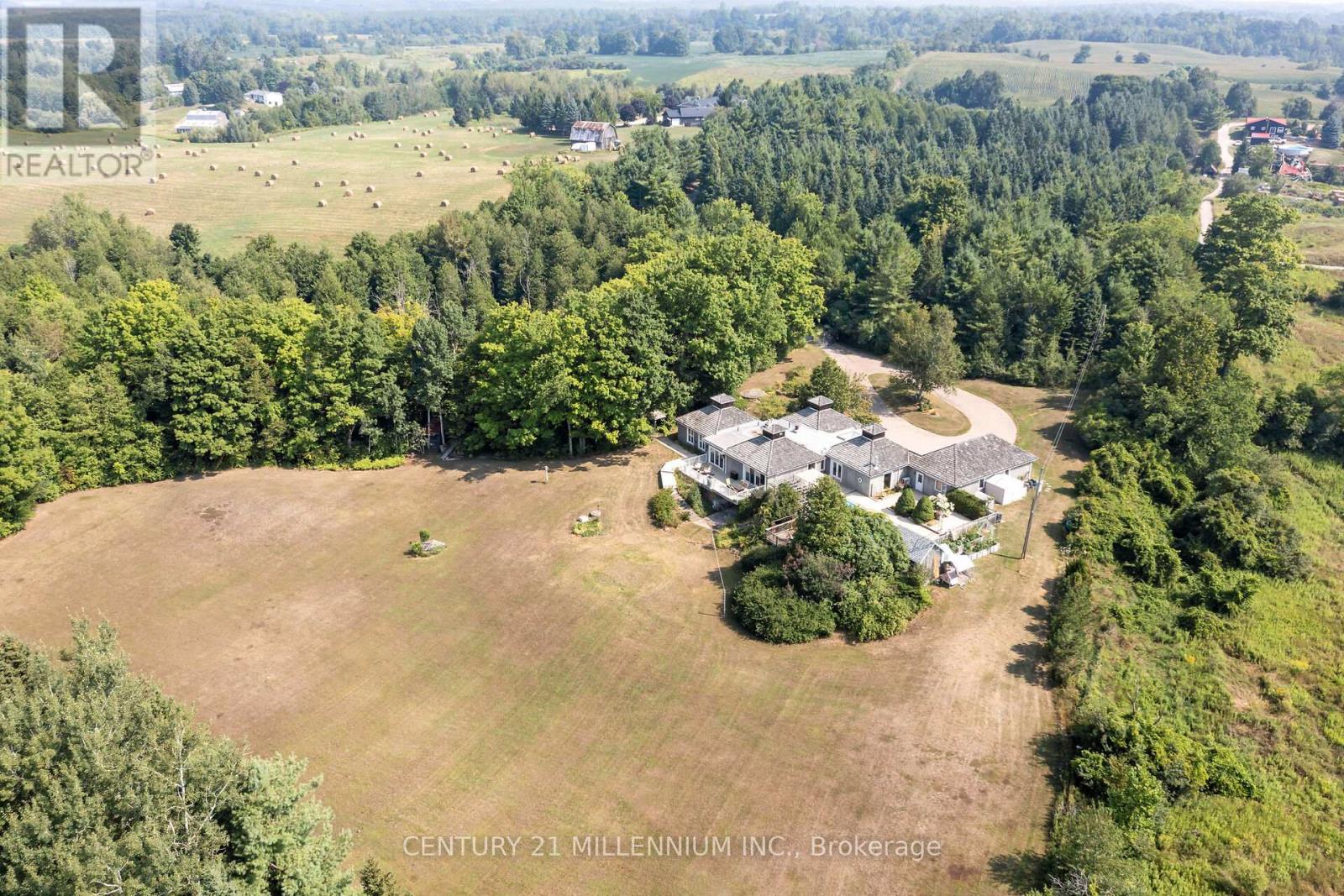 5136 Fifth Line, Erin, Ontario  N0B 1T0 - Photo 43 - X12470614