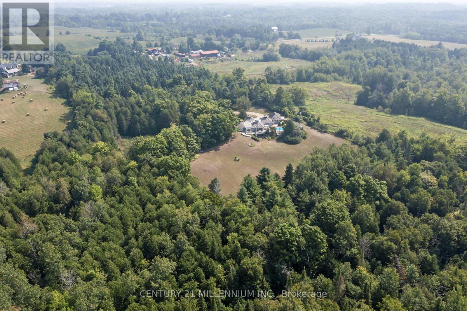 5136 Fifth Line, Erin, Ontario  N0B 1T0 - Photo 44 - X12470614