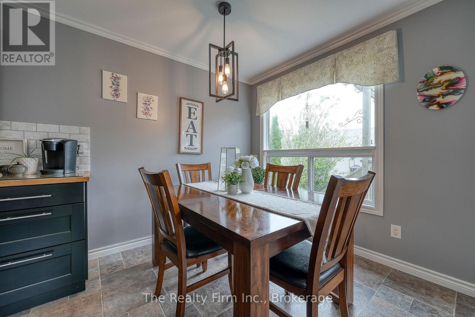 4 Kerr Crescent, Ingersoll, Ontario  N5C 4H2 - Photo 24 - X12373760