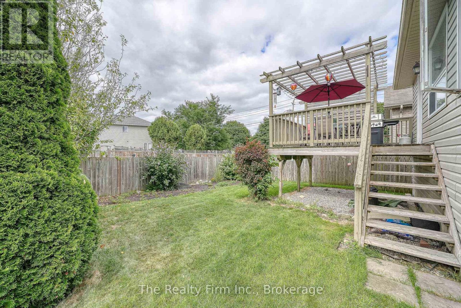 4 Kerr Crescent, Ingersoll, Ontario  N5C 4H2 - Photo 45 - X12373760