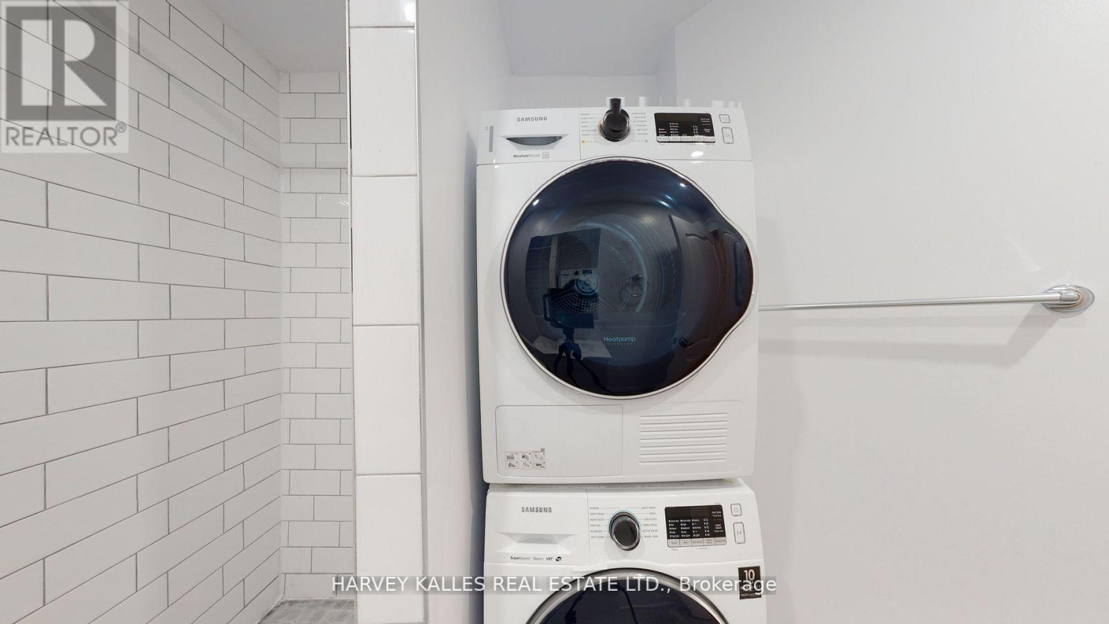 1 - 1065 Bathurst Street, Toronto, Ontario  M5R 3G8 - Photo 6 - C12470633
