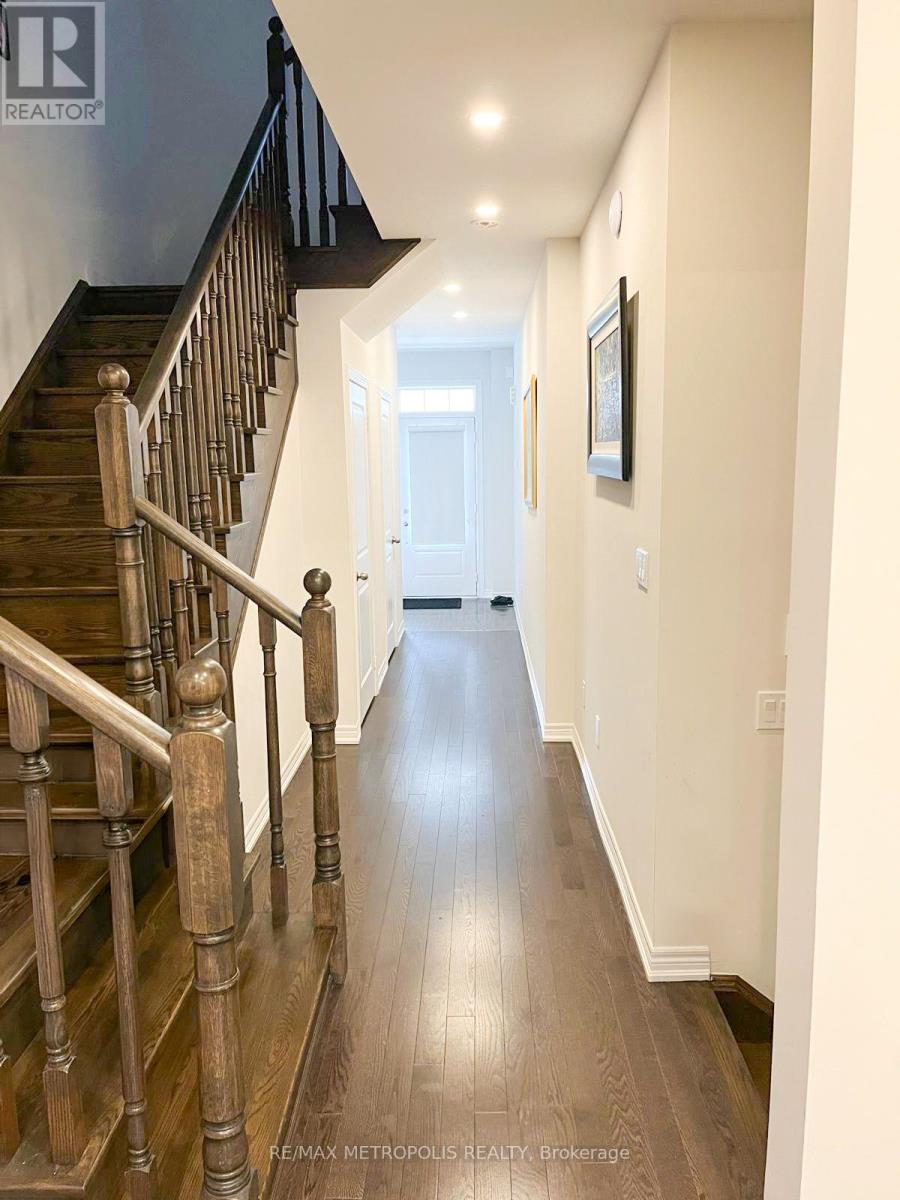 565 Barons Street, Vaughan, Ontario  L4H 5C3 - Photo 15 - N12470642