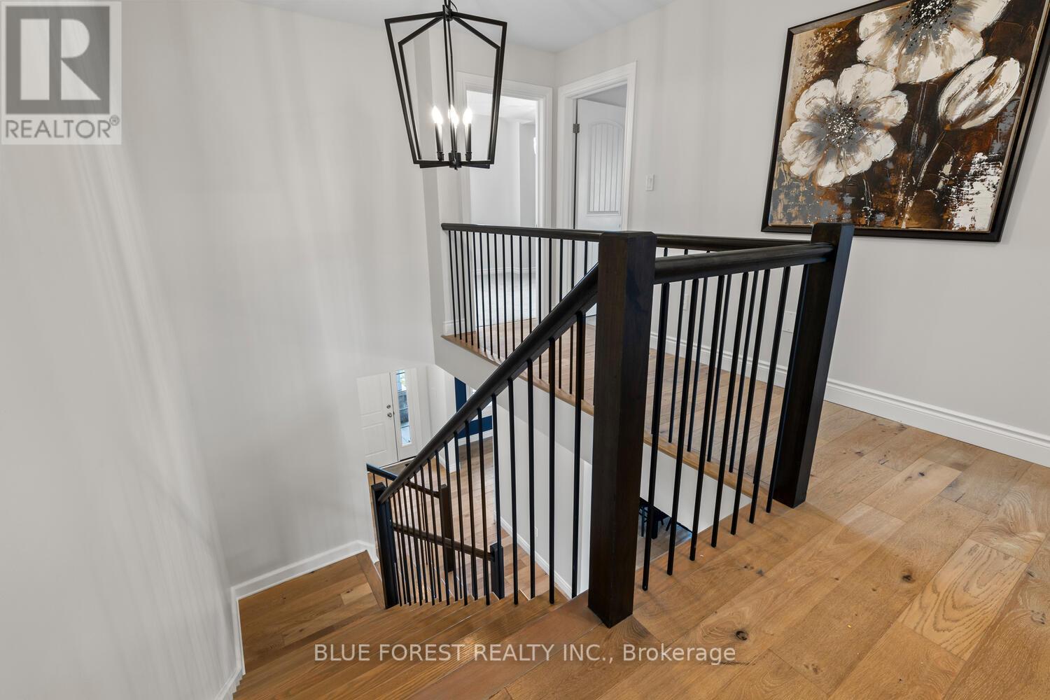 12 Violet Court, Middlesex Centre (Ilderton), Ontario  N0M 2A0 - Photo 21 - X12470505