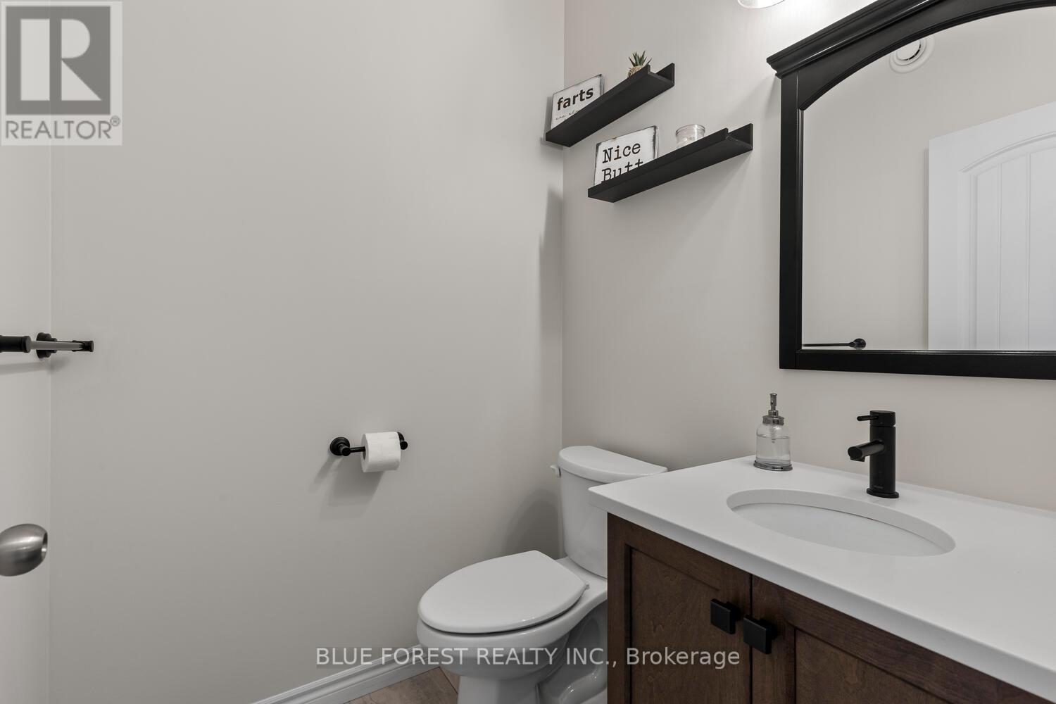 12 Violet Court, Middlesex Centre (Ilderton), Ontario  N0M 2A0 - Photo 18 - X12470505
