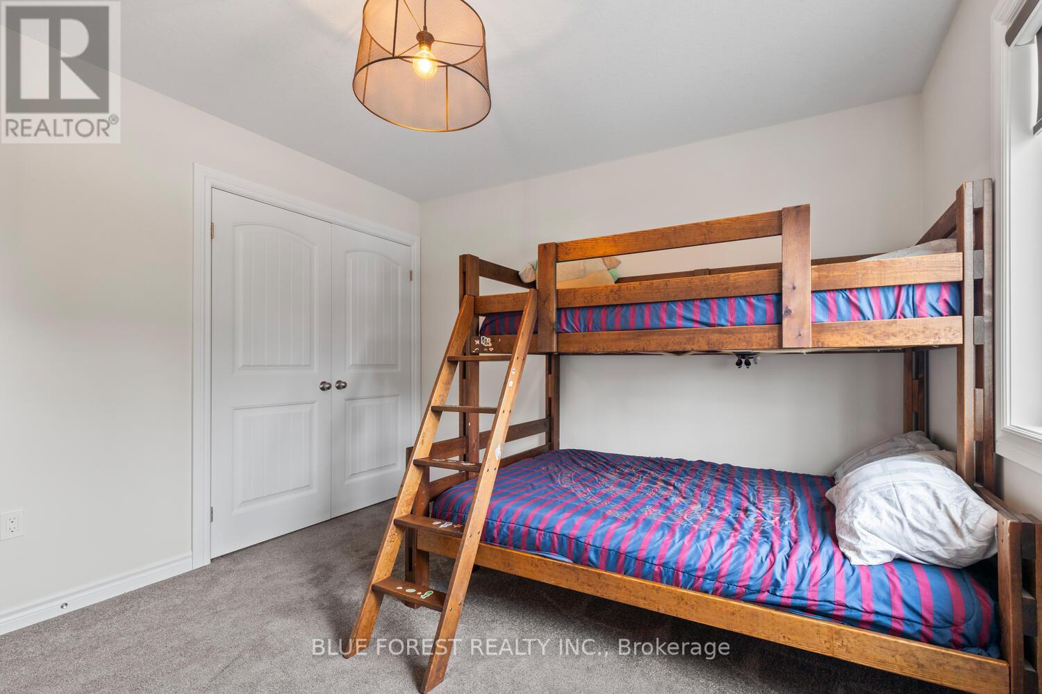 12 Violet Court, Middlesex Centre (Ilderton), Ontario  N0M 2A0 - Photo 31 - X12470505
