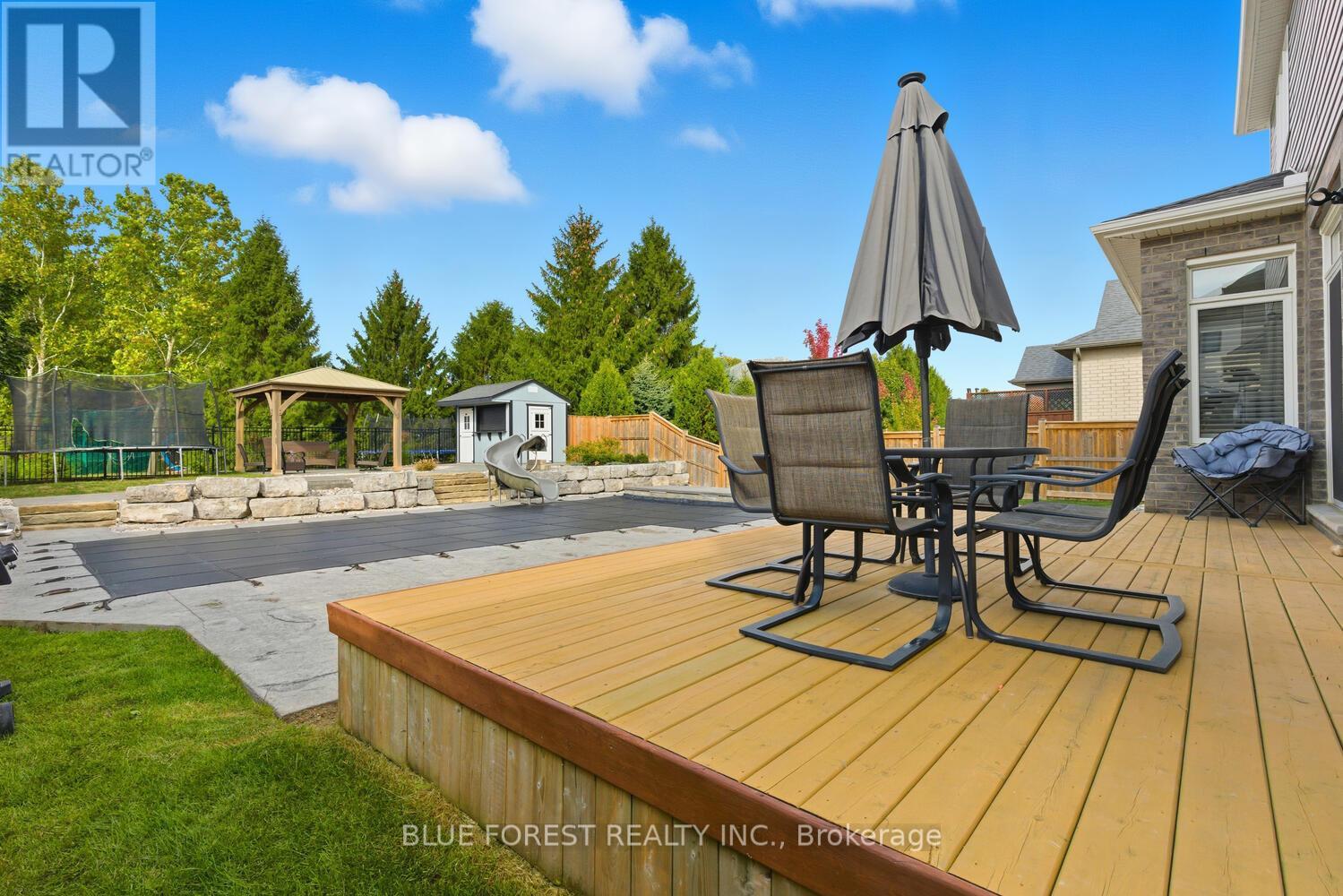 12 Violet Court, Middlesex Centre (Ilderton), Ontario  N0M 2A0 - Photo 41 - X12470505