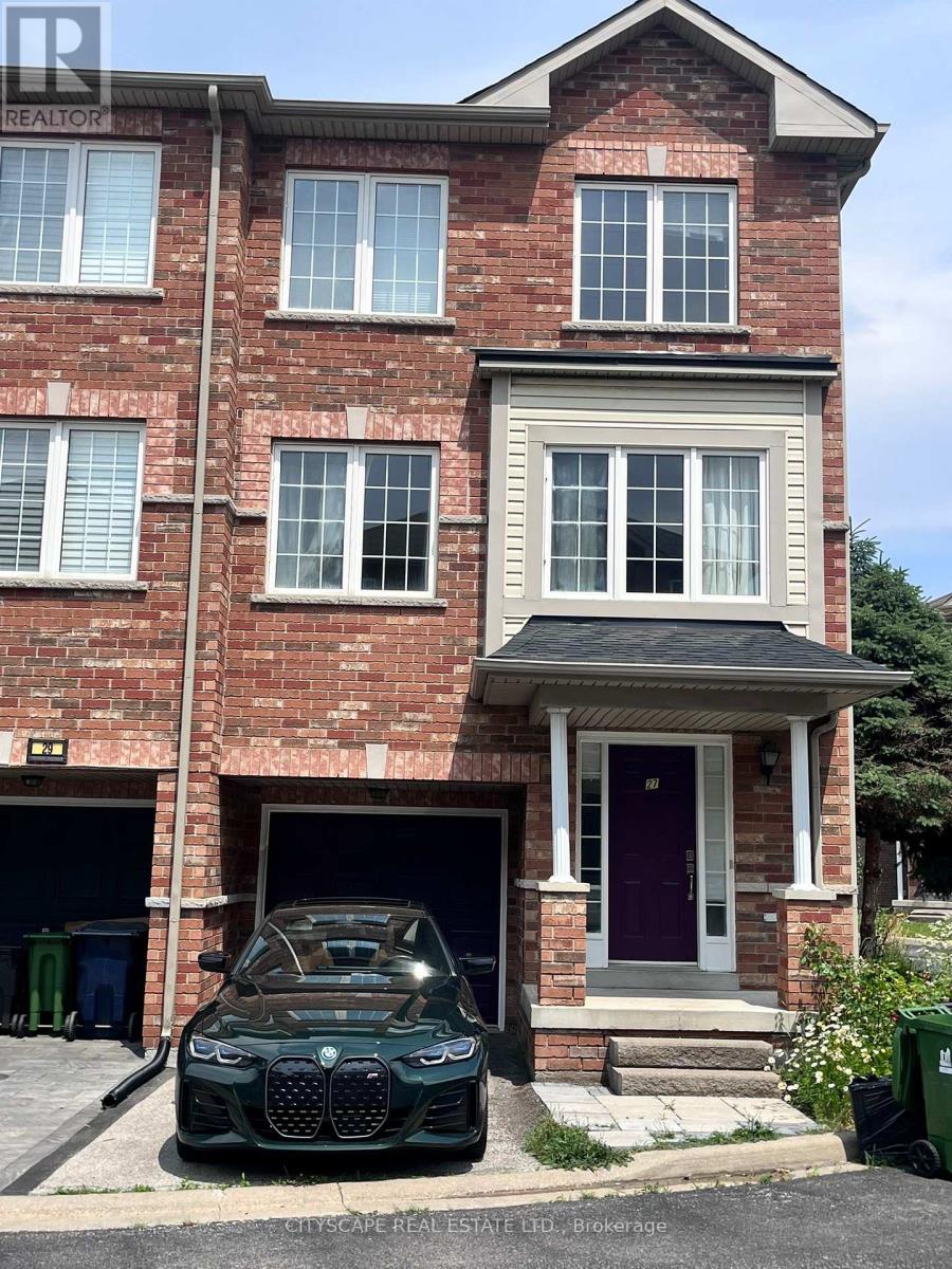 27 FROST KING LANE, Toronto, Ontario