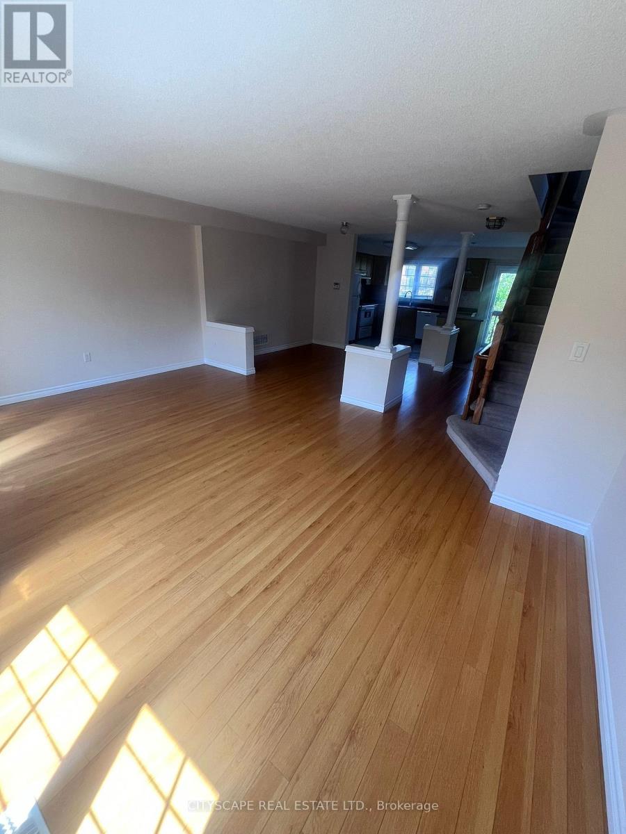 27 Frost King Lane, Toronto, Ontario  M9W 0A5 - Photo 6 - W12470628