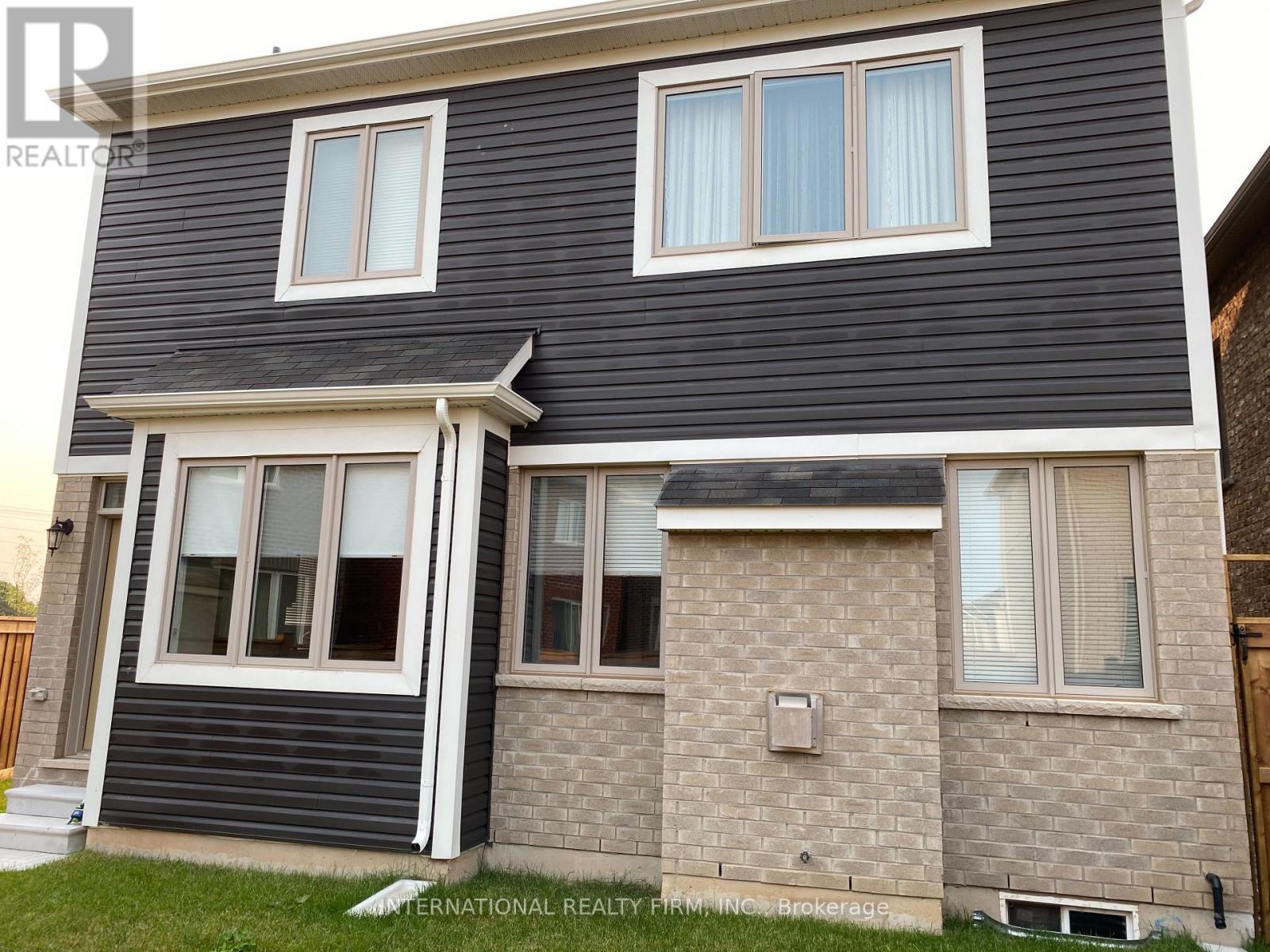 612 Juneberry Court, Milton, Ontario  L9E 1M8 - Photo 11 - W12470645