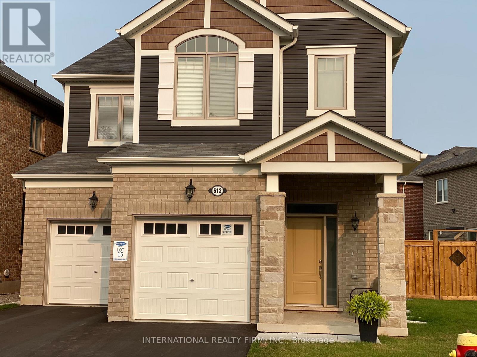 612 Juneberry Court, Milton, Ontario  L9E 1M8 - Photo 14 - W12470645