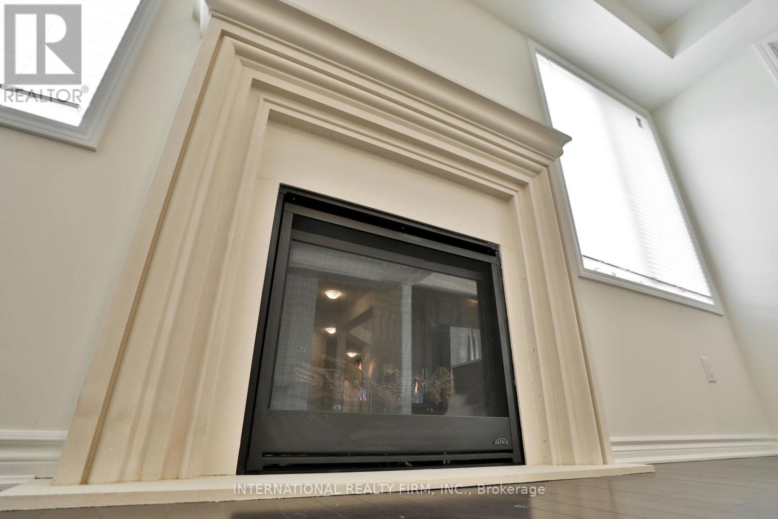 612 Juneberry Court, Milton, Ontario  L9E 1M8 - Photo 21 - W12470645