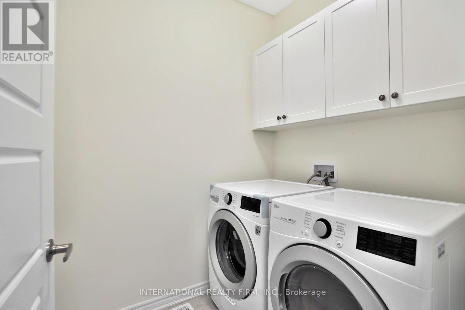612 Juneberry Court, Milton, Ontario  L9E 1M8 - Photo 41 - W12470645