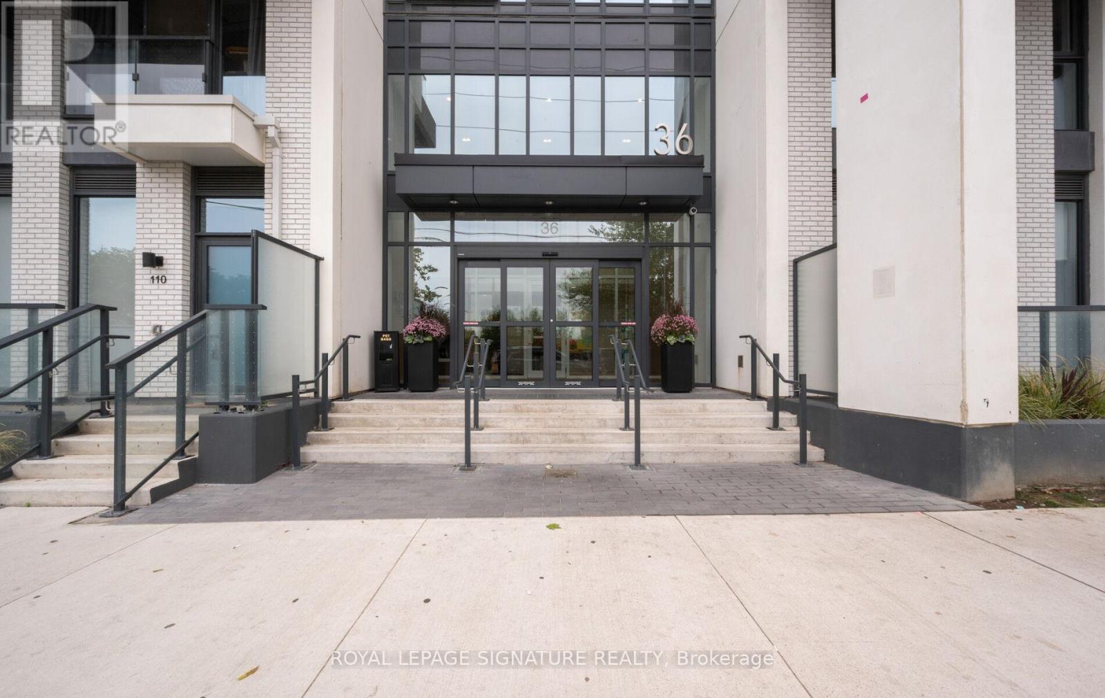 1208 - 36 Zorra Street, Toronto, Ontario  M8Z 0G5 - Photo 4 - W12470627