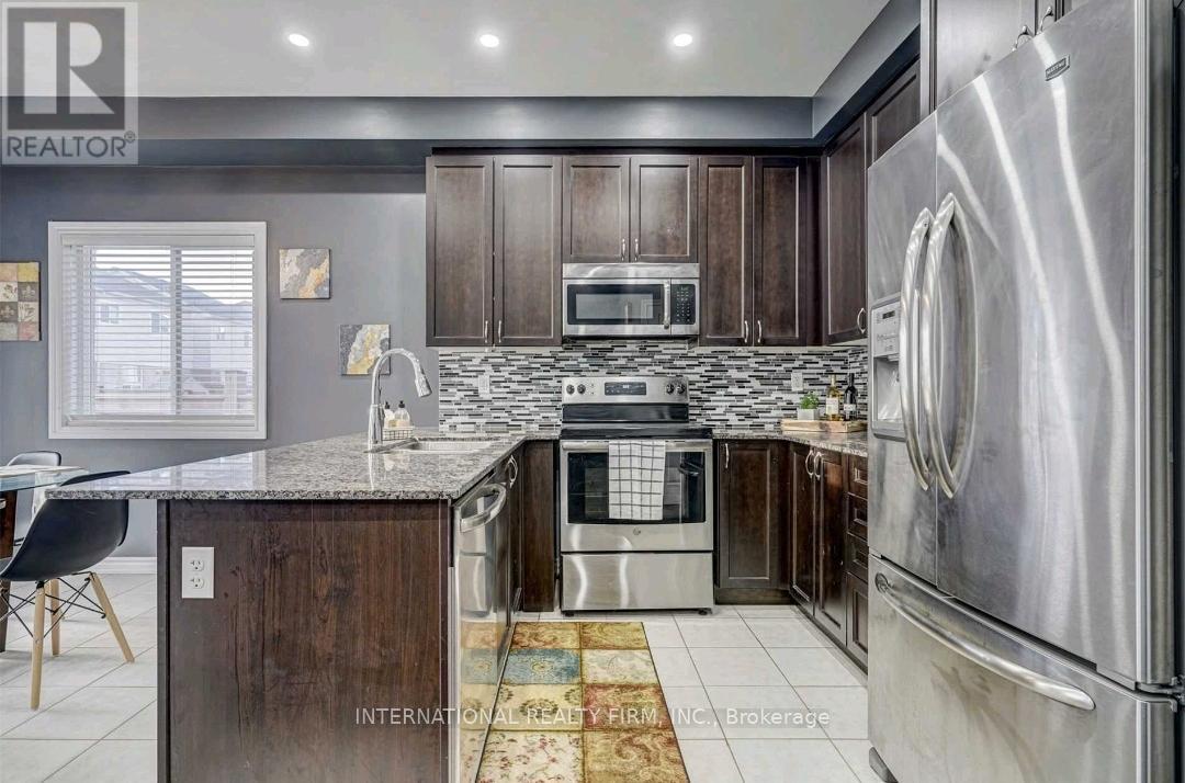 40 Forrester Drive, Clarington, Ontario  L1C 0K1 - Photo 6 - E12470652