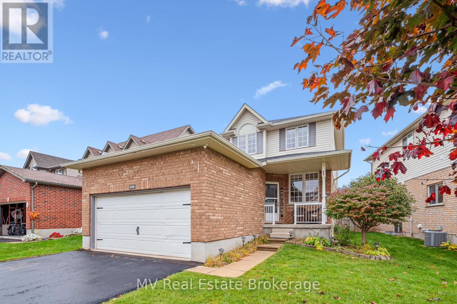 539 Black Street, Centre Wellington (Fergus), Ontario  N1M 0A3 - Photo 1 - X12470655