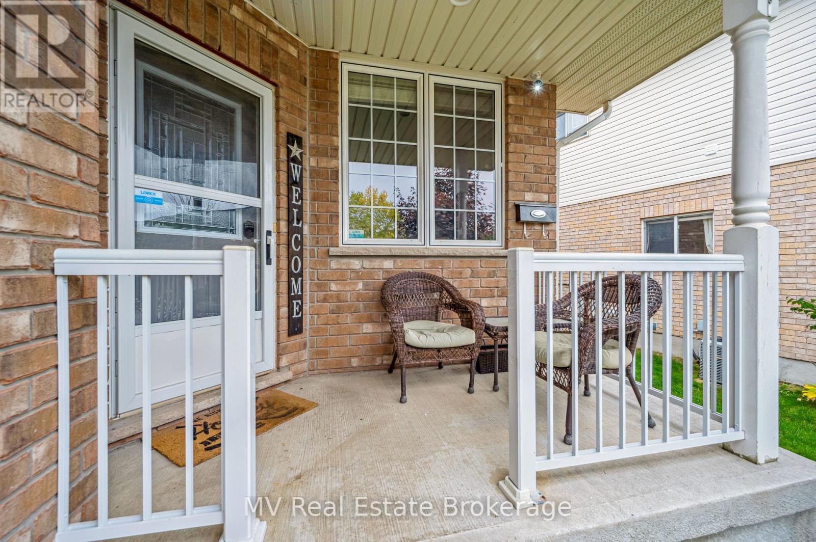 539 Black Street, Centre Wellington (Fergus), Ontario  N1M 0A3 - Photo 2 - X12470655