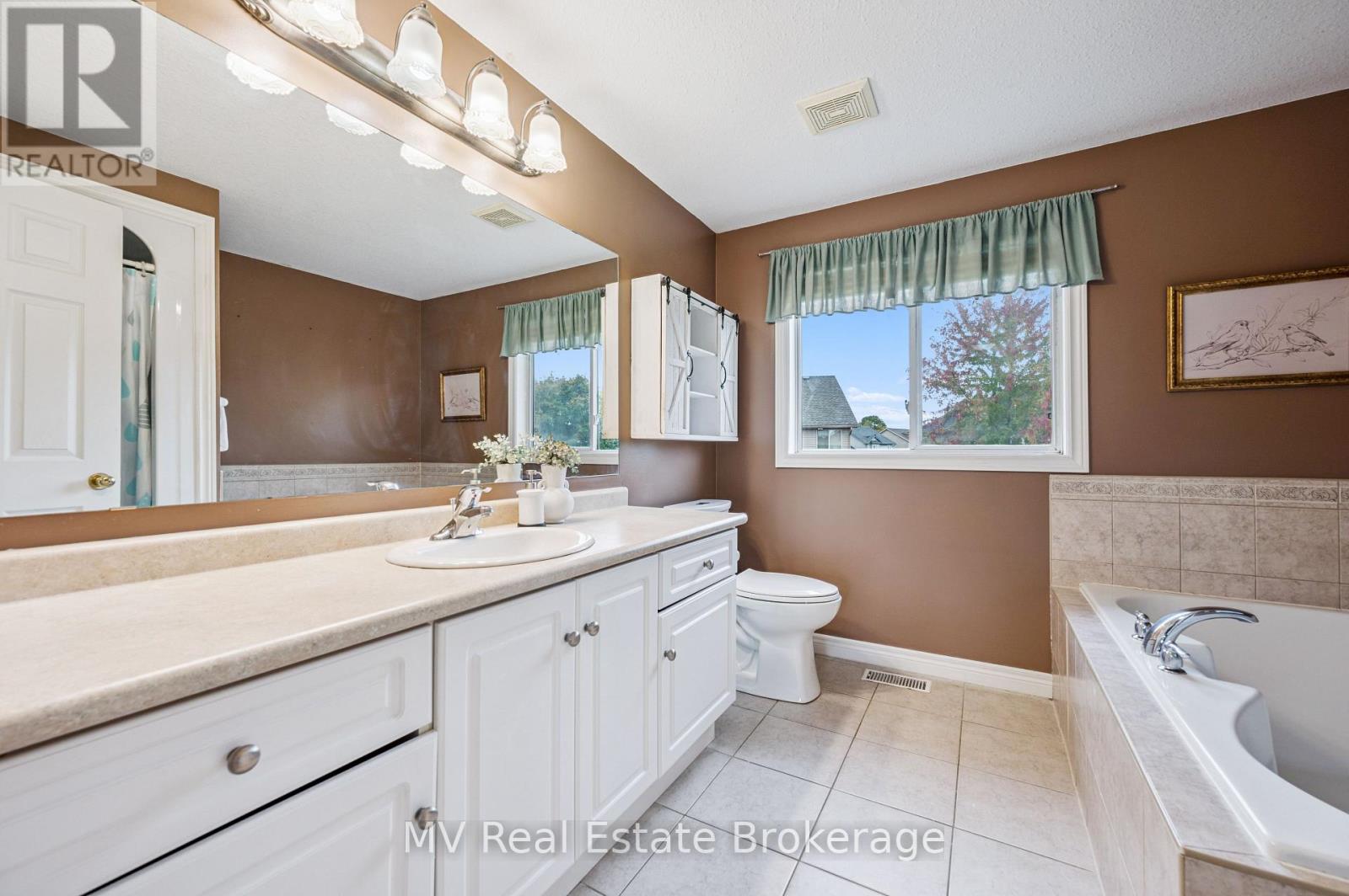 539 Black Street, Centre Wellington (Fergus), Ontario  N1M 0A3 - Photo 27 - X12470655