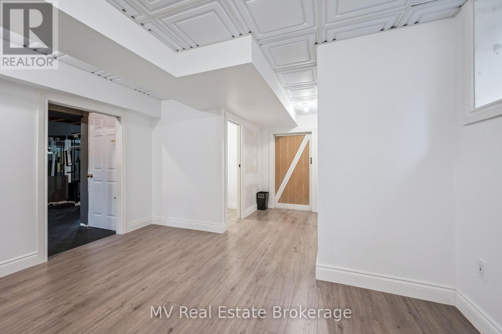 539 Black Street, Centre Wellington (Fergus), Ontario  N1M 0A3 - Photo 32 - X12470655