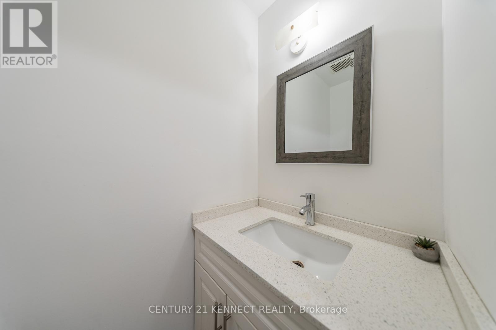 71 - 1030 Falgarwood Drive, Oakville, Ontario  L6H 2P5 - Photo 13 - W12470648