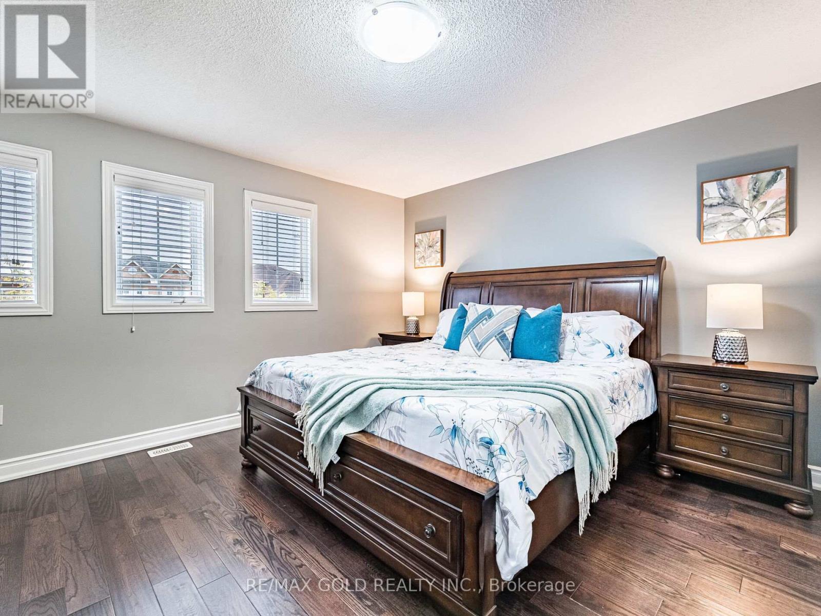 39 Tessler Crescent, Brampton, Ontario  L6X 4P8 - Photo 21 - W12470651