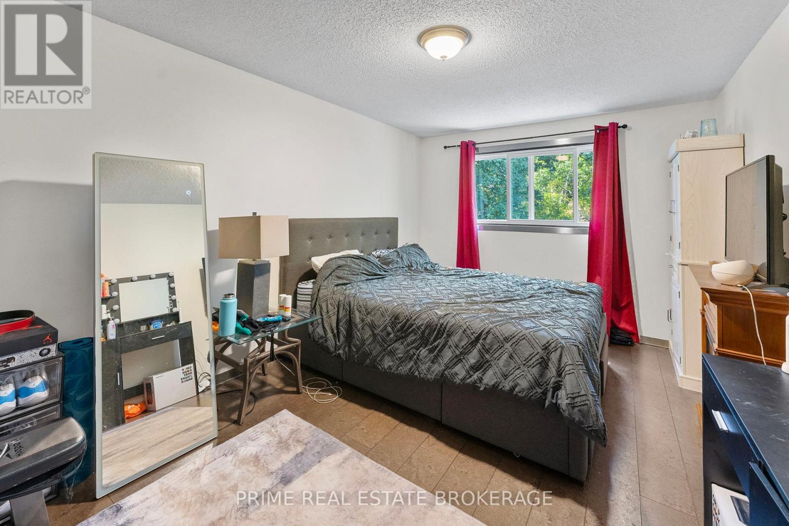 583 Maitland Street, London East, Ontario  N6B 2Z8 - Photo 11 - X12467478