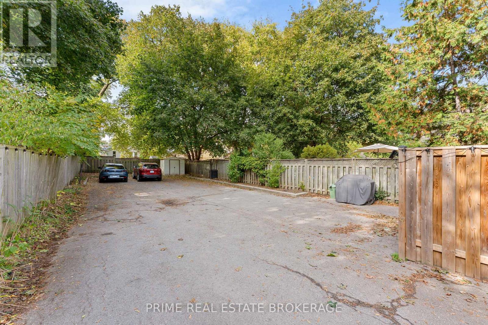 583 Maitland Street, London East, Ontario  N6B 2Z8 - Photo 3 - X12467478