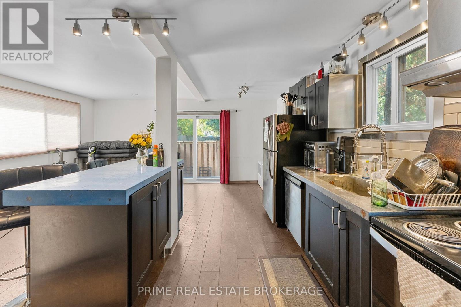 583 Maitland Street, London East, Ontario  N6B 2Z8 - Photo 6 - X12467478