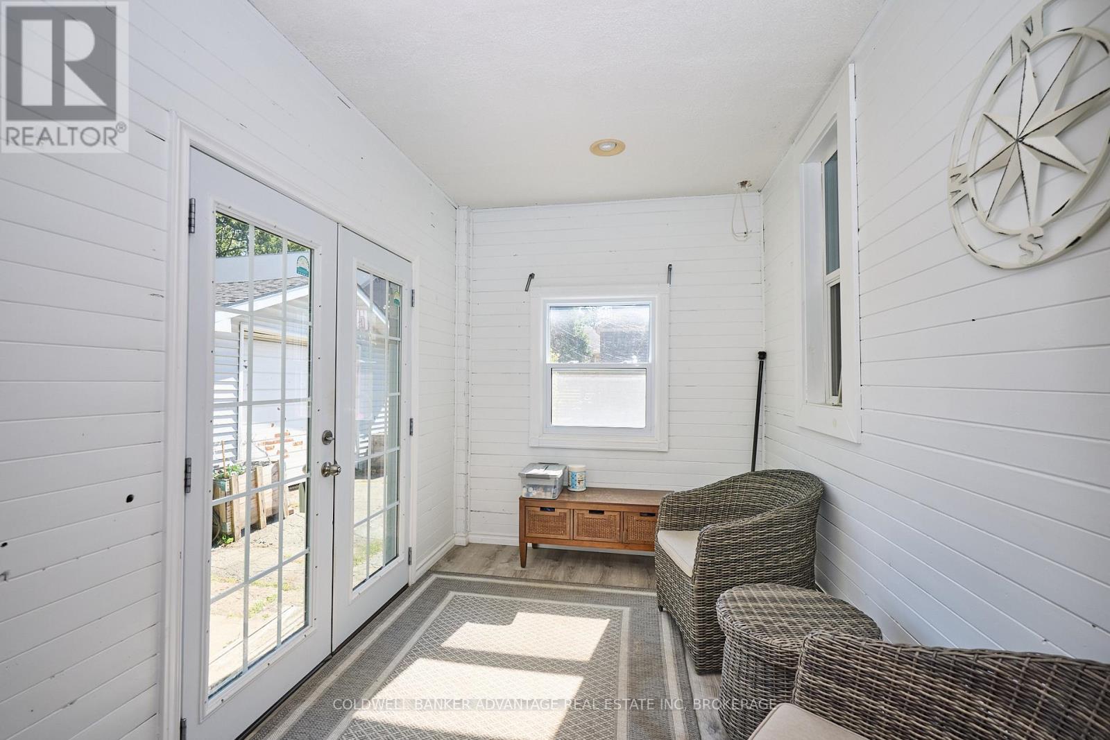 1123 Pelham Street, Pelham, Ontario  L3C 3E4 - Photo 21 - X12470667