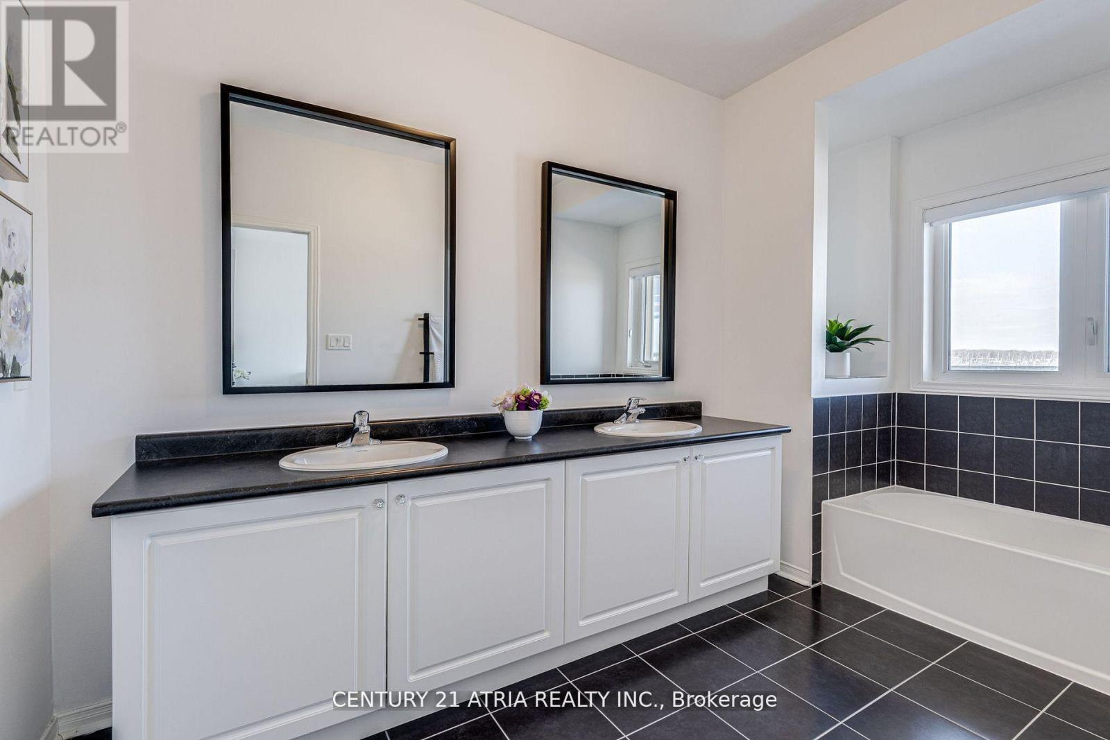 16 Hartney Drive, Richmond Hill, Ontario  L4S 0J8 - Photo 22 - N12201546