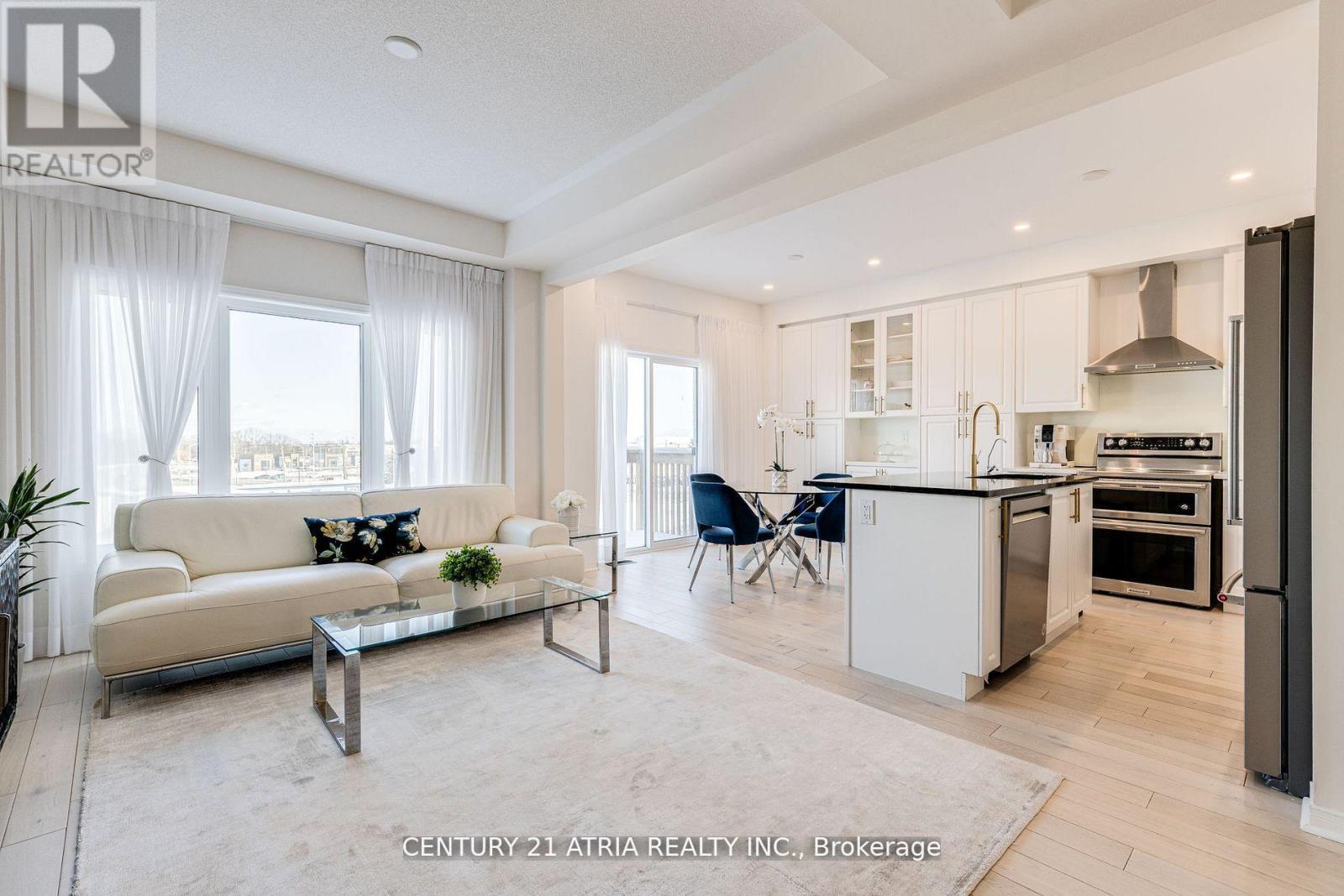 16 Hartney Drive, Richmond Hill, Ontario  L4S 0J8 - Photo 3 - N12201546