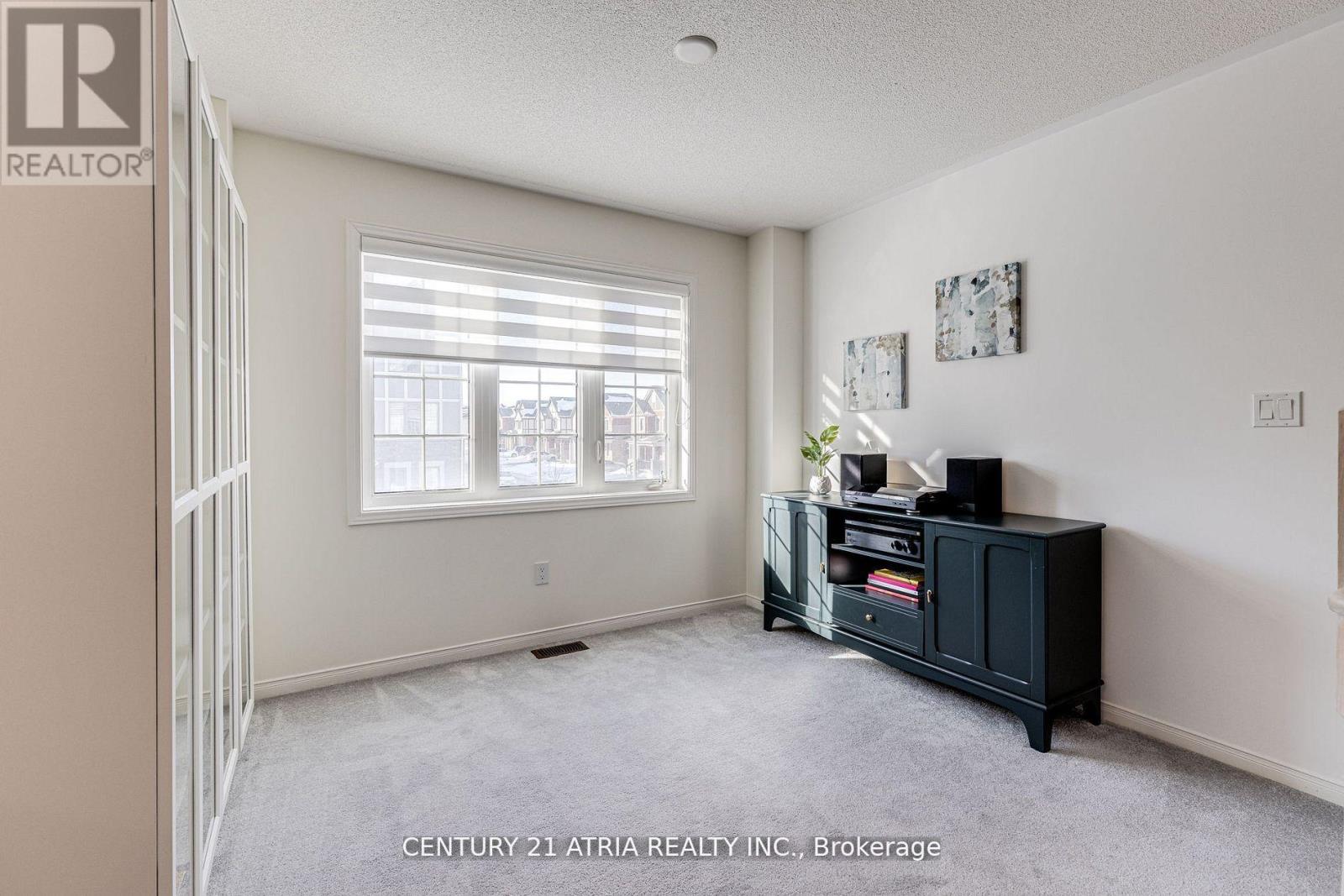 16 Hartney Drive, Richmond Hill, Ontario  L4S 0J8 - Photo 9 - N12201546