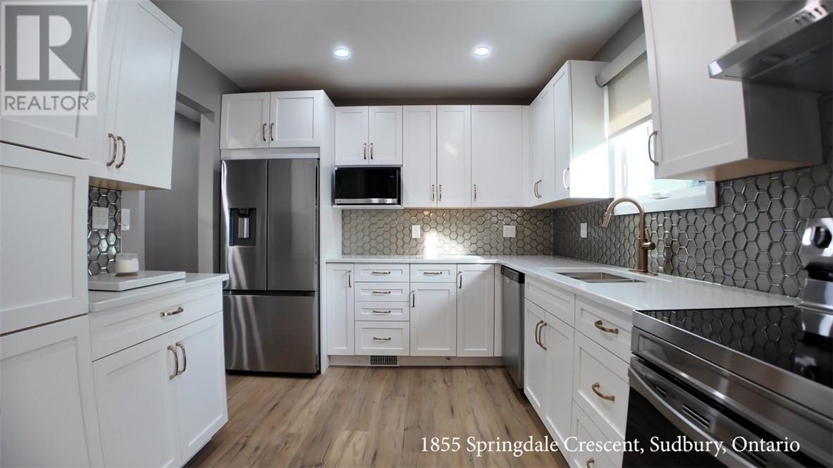 1855 Springdale, Sudbury, Ontario  P3A 5H9 - Photo 3 - 2125120