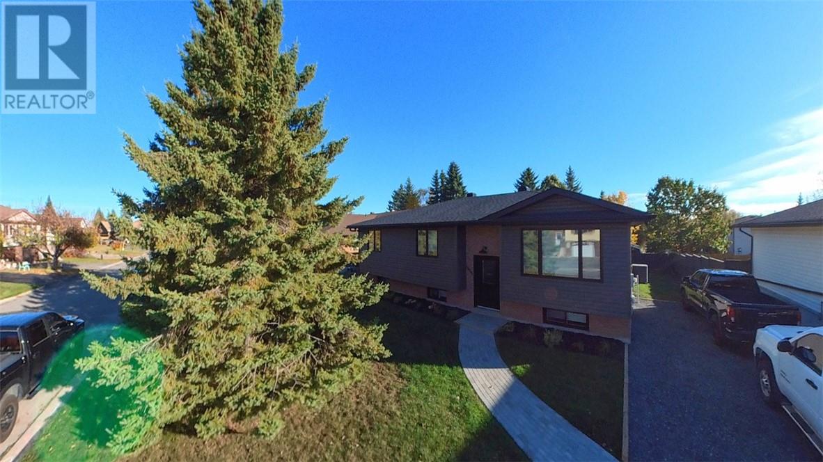 1855 Springdale, Sudbury, Ontario  P3A 5H9 - Photo 2 - 2125120