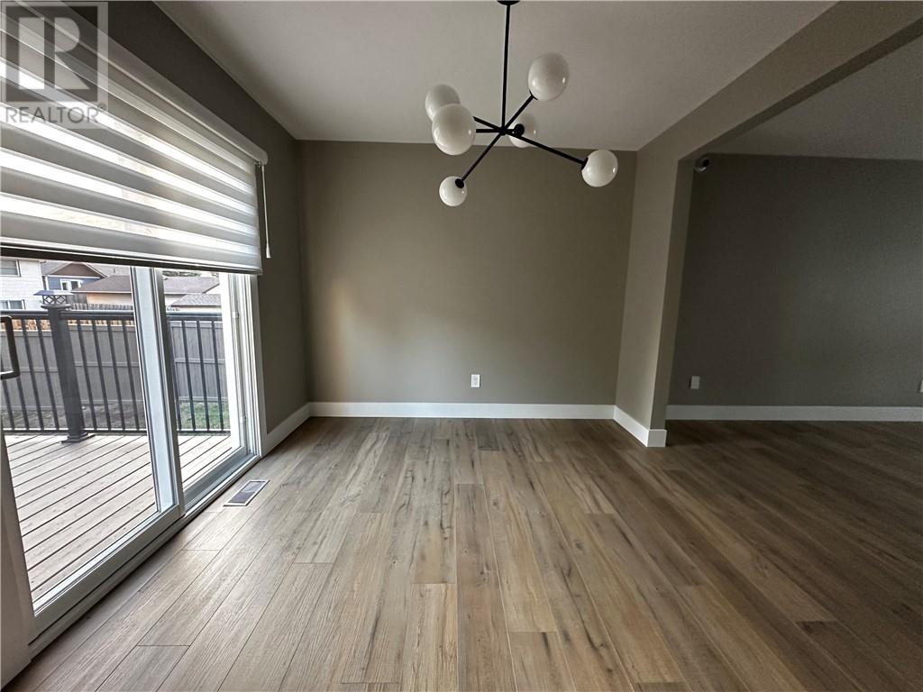 1855 Springdale, Sudbury, Ontario  P3A 5H9 - Photo 6 - 2125120