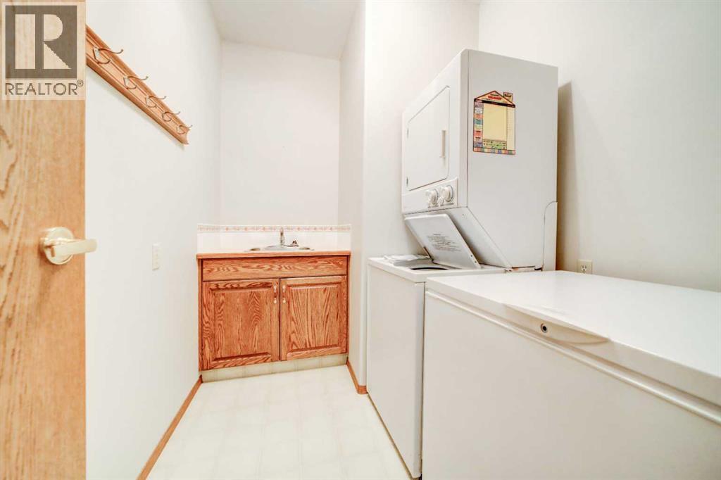 115, 3045 Fairway Street S, Lethbridge, Alberta  T1K 7L4 - Photo 10 - A2265219