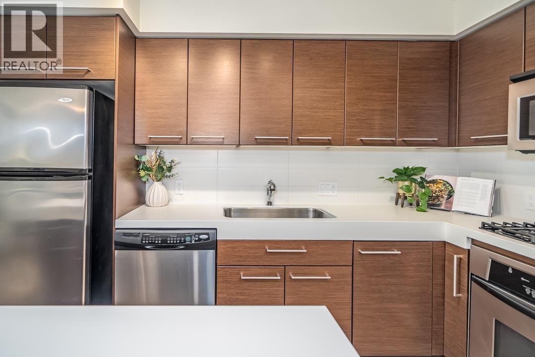 403 2770 SOPHIA STREET, Vancouver, British Columbia
