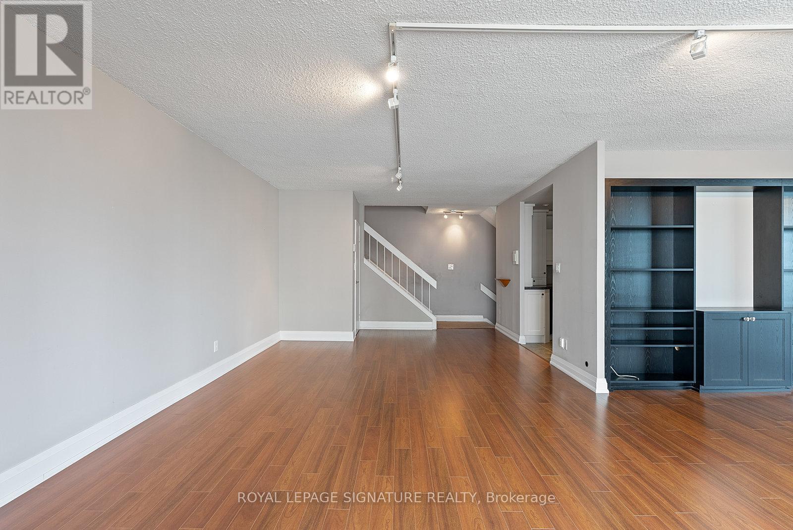 2436 - 33 Harbour Square, Toronto, Ontario  M5J 2G2 - Photo 13 - C12470664