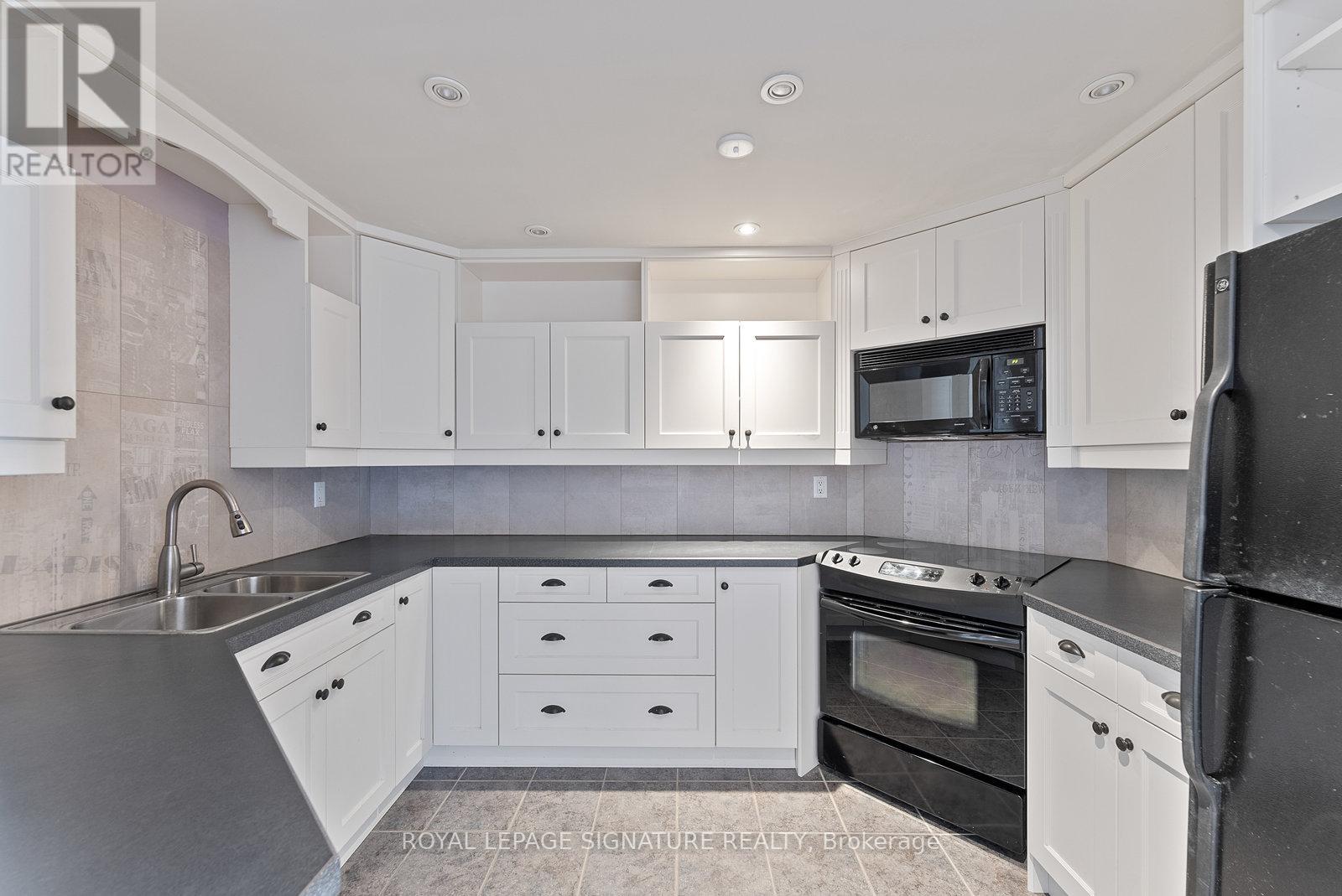 2436 - 33 Harbour Square, Toronto, Ontario  M5J 2G2 - Photo 16 - C12470664
