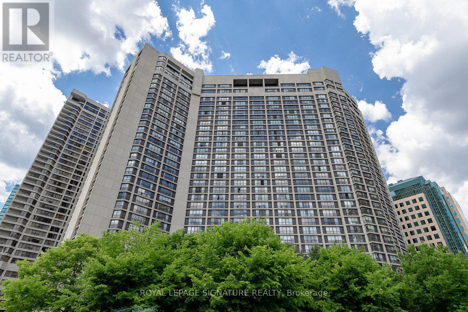 2436 - 33 Harbour Square, Toronto, Ontario  M5J 2G2 - Photo 27 - C12470664